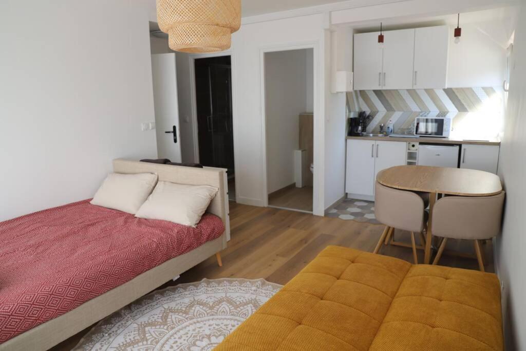 Cocon Family Apartamento Louvres Exterior foto